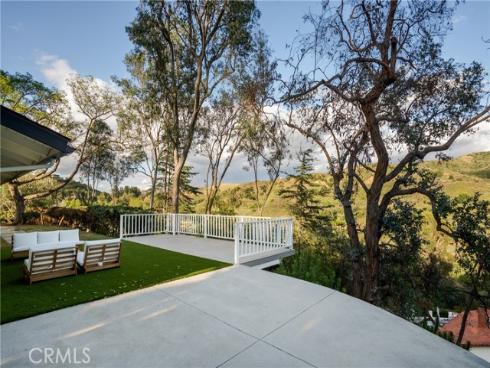 10141 Overhill Drive, North Tustin, CA