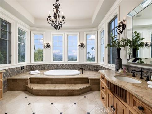 11262  Skyline   Drive, North Tustin, CA