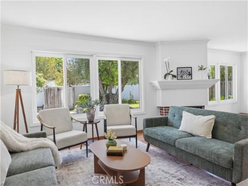 11192  Brunswick  , North Tustin, CA