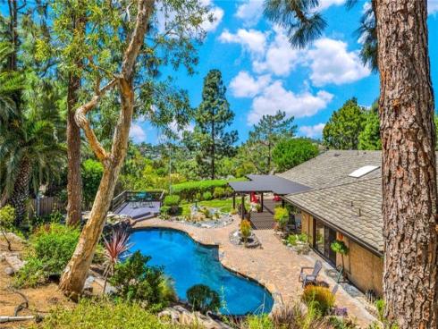 19882  Highcrest   Circle, North Tustin, CA