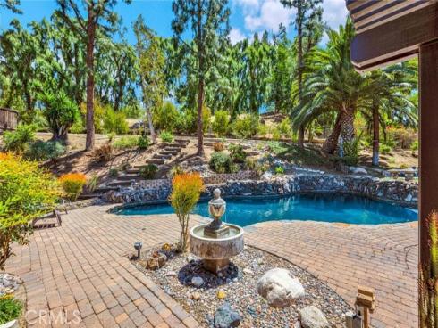 19882  Highcrest   Circle, North Tustin, CA