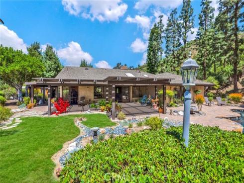 19882  Highcrest   Circle, North Tustin, CA