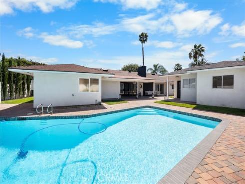 18161  Blue Ridge  , North Tustin, CA