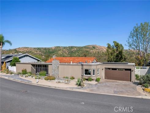 10392  Mira Vista  , North Tustin, CA