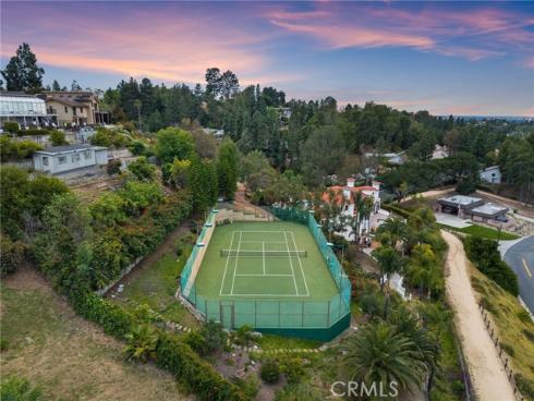 10696 Skyline Drive, North Tustin, CA