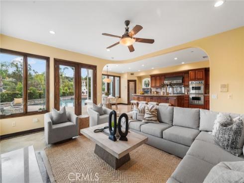 10696 Skyline Drive, North Tustin, CA