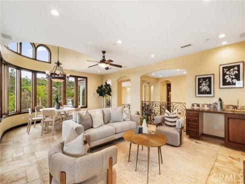 10696 Skyline Drive, North Tustin, CA