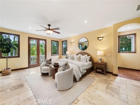10696 Skyline Drive, North Tustin, CA