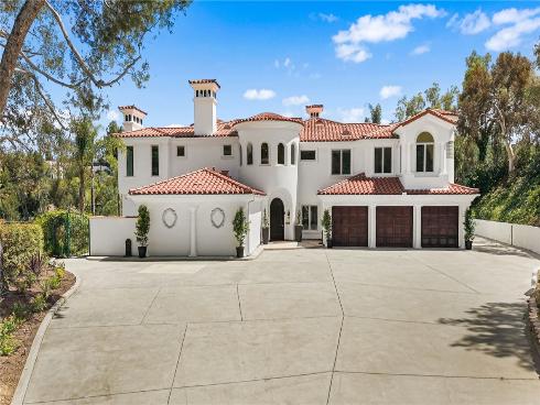 10696 Skyline Drive, North Tustin, CA