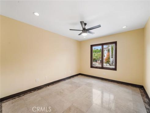 10696 Skyline Drive, North Tustin, CA