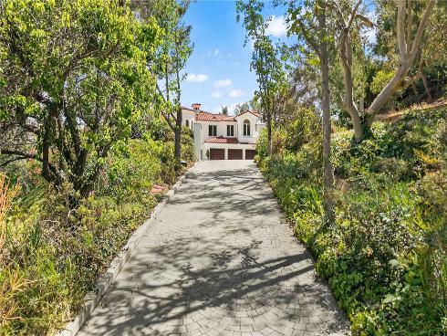 10696 Skyline Drive, North Tustin, CA