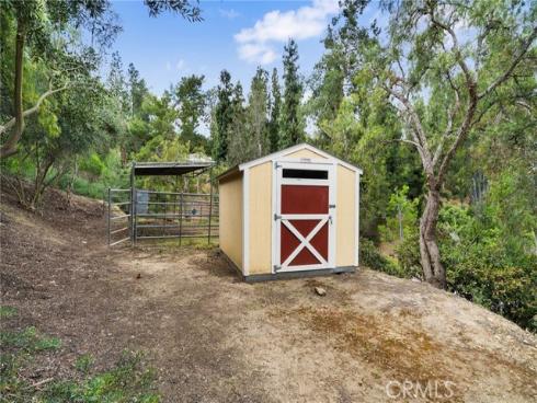 10696 Skyline Drive, North Tustin, CA