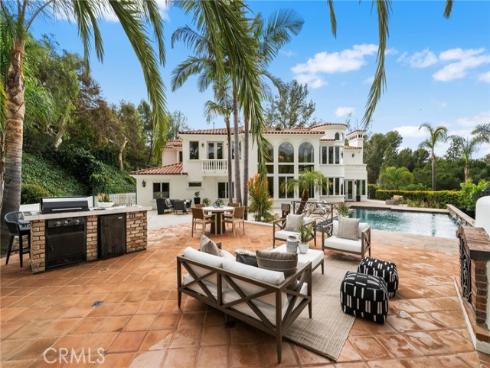 10696 Skyline Drive, North Tustin, CA