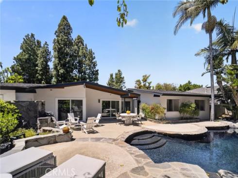 13132 Barrett Hill Circle