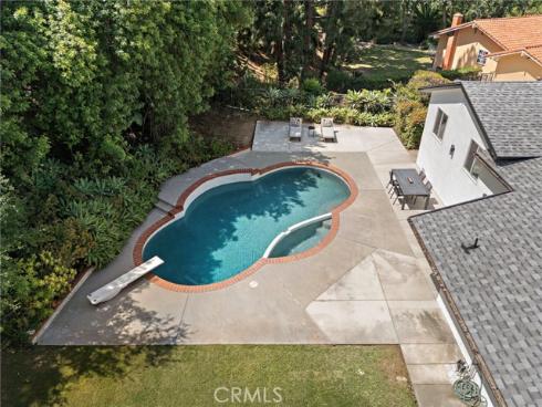1341  Mumford  , North Tustin, CA