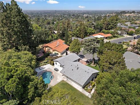 1341  Mumford  , North Tustin, CA