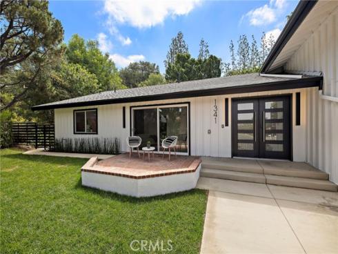 1341  Mumford  , North Tustin, CA