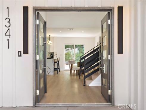 1341  Mumford  , North Tustin, CA