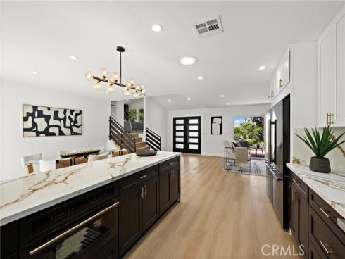 1341  Mumford  , North Tustin, CA