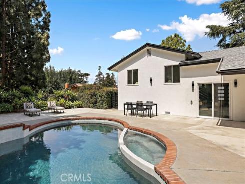 1341  Mumford  , North Tustin, CA