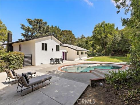 1341  Mumford  , North Tustin, CA