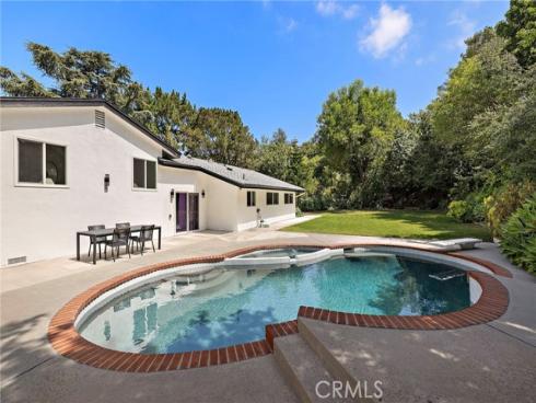 1341  Mumford  , North Tustin, CA