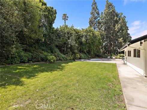 1341  Mumford  , North Tustin, CA
