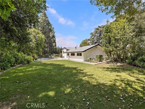 1341  Mumford  , North Tustin, CA