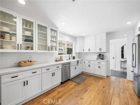 13712 Sanderstead Road, North Tustin, CA