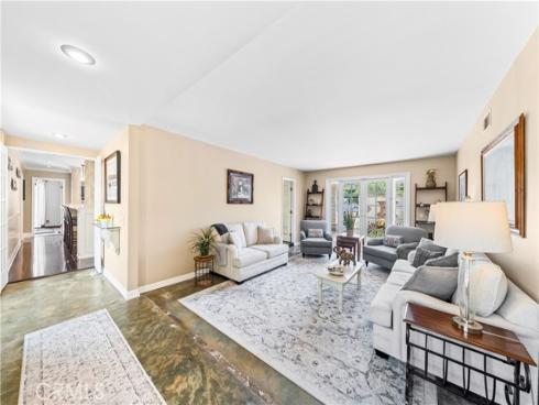19631 Country Haven , North Tustin, CA