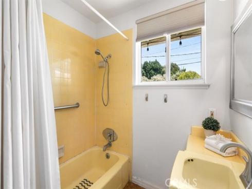 13352 Fairmont Way, North Tustin, CA
