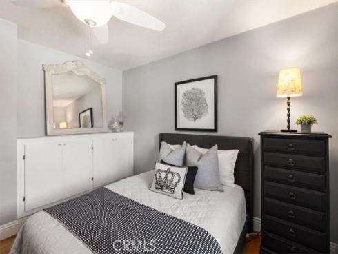 13352 Fairmont Way, North Tustin, CA