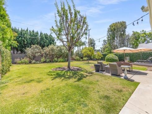 13352 Fairmont Way, North Tustin, CA