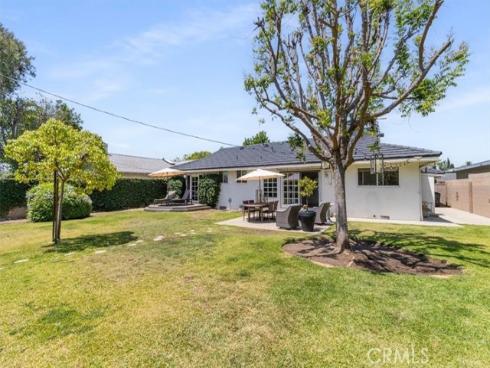 13352 Fairmont Way, North Tustin, CA
