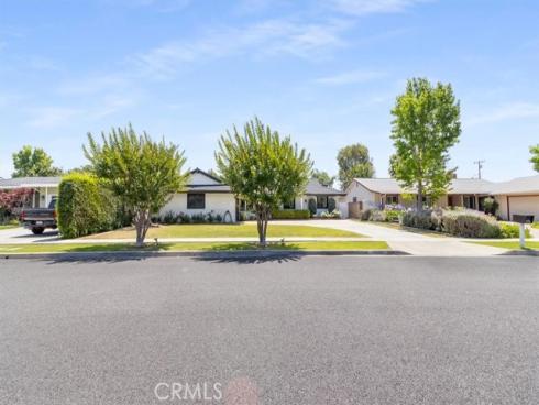 13352 Fairmont Way, North Tustin, CA