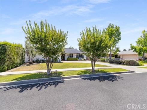 13352 Fairmont Way, North Tustin, CA