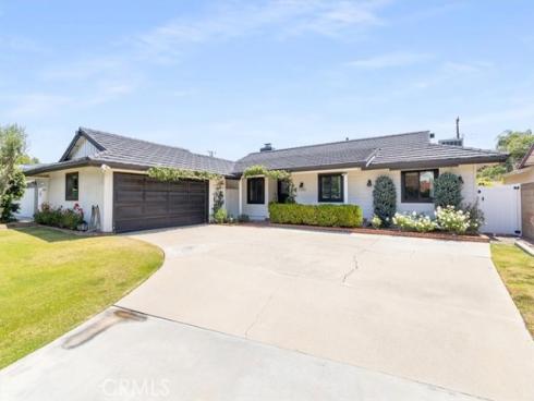 13352 Fairmont Way, North Tustin, CA
