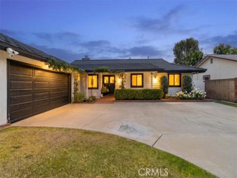 13352 Fairmont Way, North Tustin, CA
