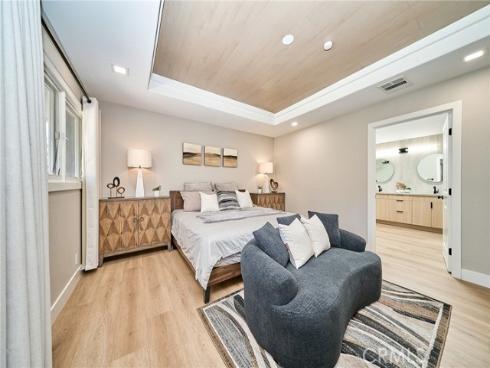 10392  Shadyridge  , North Tustin, CA