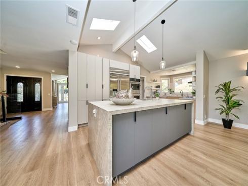 10392  Shadyridge  , North Tustin, CA