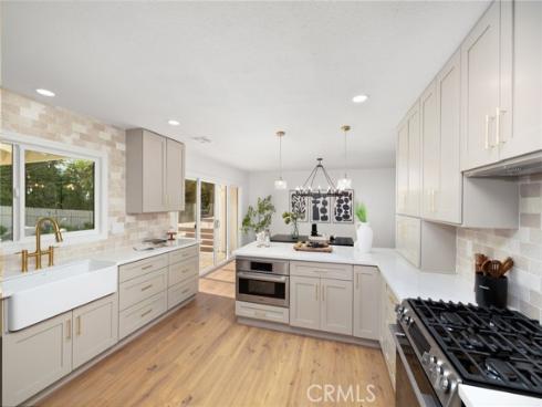 13081  Saint Thomas  , North Tustin, CA