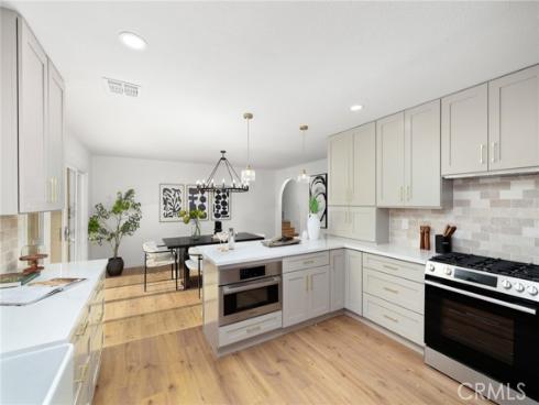 13081  Saint Thomas  , North Tustin, CA
