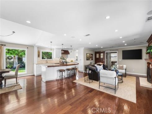 18612 Newton Avenue, North Tustin, CA