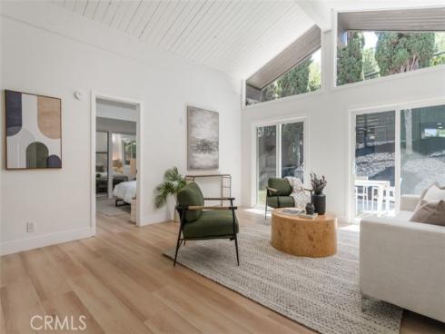 19322 Saylor Terrace, North Tustin, CA