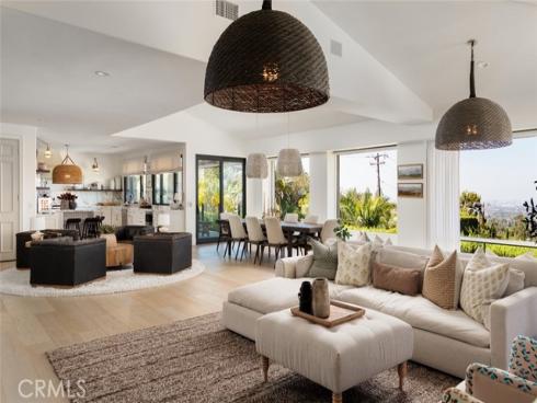 10491 Ridgeway Drive , North Tustin, CA