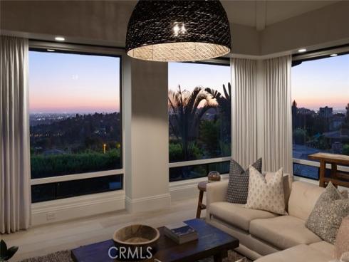 10491 Ridgeway Drive , North Tustin, CA