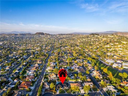 1271  Brittany Cross  , North Tustin, CA