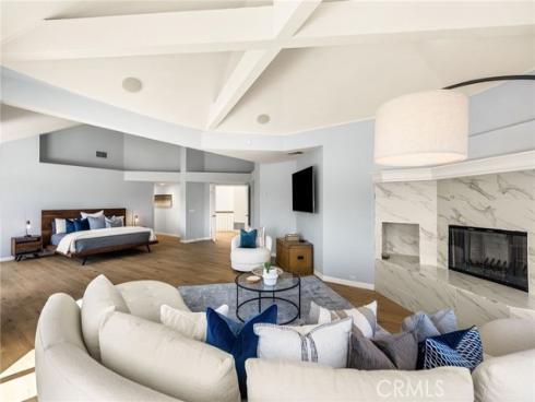 1086 Castlerock , North Tustin, CA