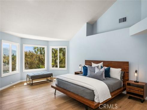 1086 Castlerock , North Tustin, CA