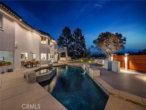 1086 Castlerock , North Tustin, CA